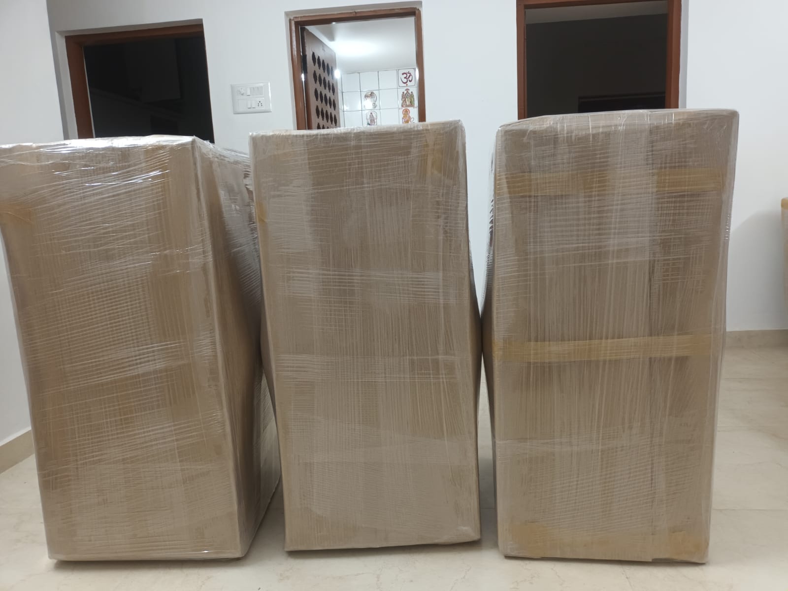 <br />
<b>Notice</b>:  Undefined variable: FetchPage in <b>/home/movingsolutions/public_html/company/home.php</b> on line <b>428</b><br />
<br />
<b>Notice</b>:  Trying to access array offset on value of type null in <b>/home/movingsolutions/public_html/company/home.php</b> on line <b>428</b><br />
 Slider