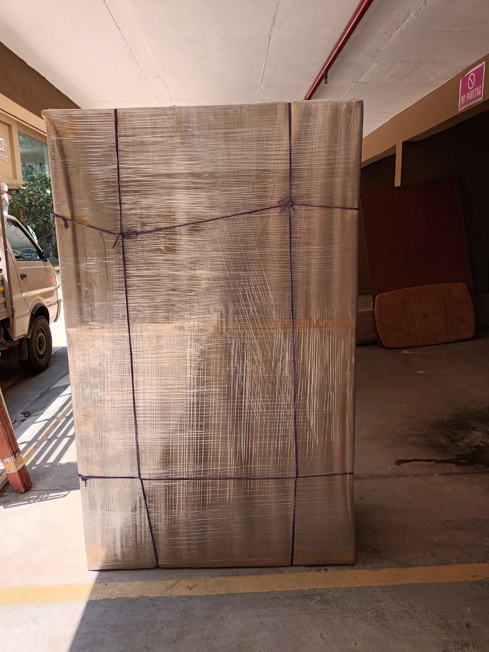 <br />
<b>Notice</b>:  Undefined variable: FetchPage in <b>/home/movingsolutions/public_html/company/home.php</b> on line <b>428</b><br />
<br />
<b>Notice</b>:  Trying to access array offset on value of type null in <b>/home/movingsolutions/public_html/company/home.php</b> on line <b>428</b><br />
 Slider