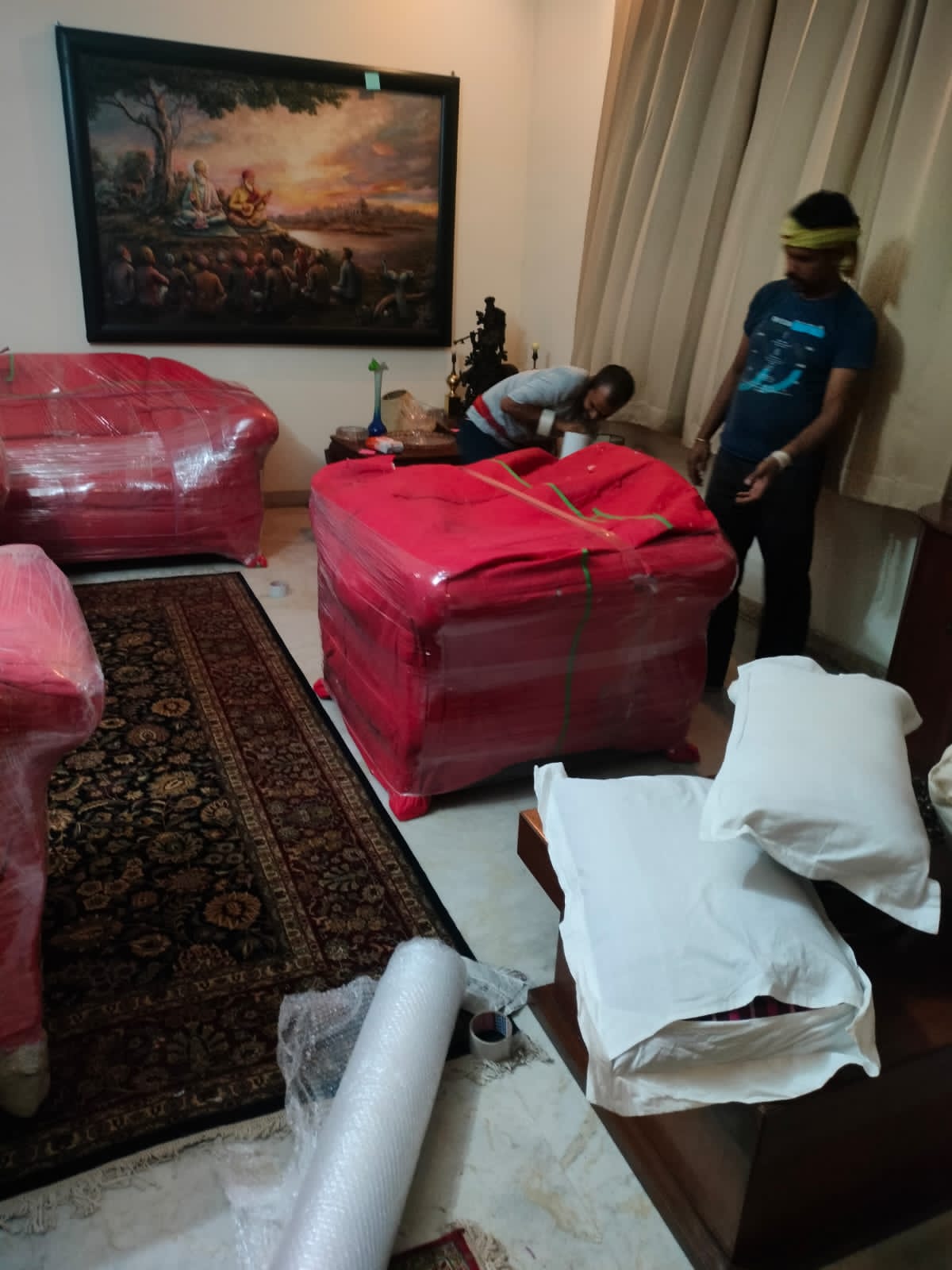 <br />
<b>Notice</b>:  Undefined variable: FetchPage in <b>/home/movingsolutions/public_html/company/home.php</b> on line <b>428</b><br />
<br />
<b>Notice</b>:  Trying to access array offset on value of type null in <b>/home/movingsolutions/public_html/company/home.php</b> on line <b>428</b><br />
 Slider