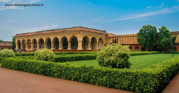 Exterior-of-Diwan-I-Aam-Agra-Fort
