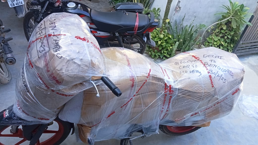 <br />
<b>Notice</b>:  Undefined variable: FetchPage in <b>/home/movingsolutions/public_html/company/home.php</b> on line <b>428</b><br />
<br />
<b>Notice</b>:  Trying to access array offset on value of type null in <b>/home/movingsolutions/public_html/company/home.php</b> on line <b>428</b><br />
 Slider