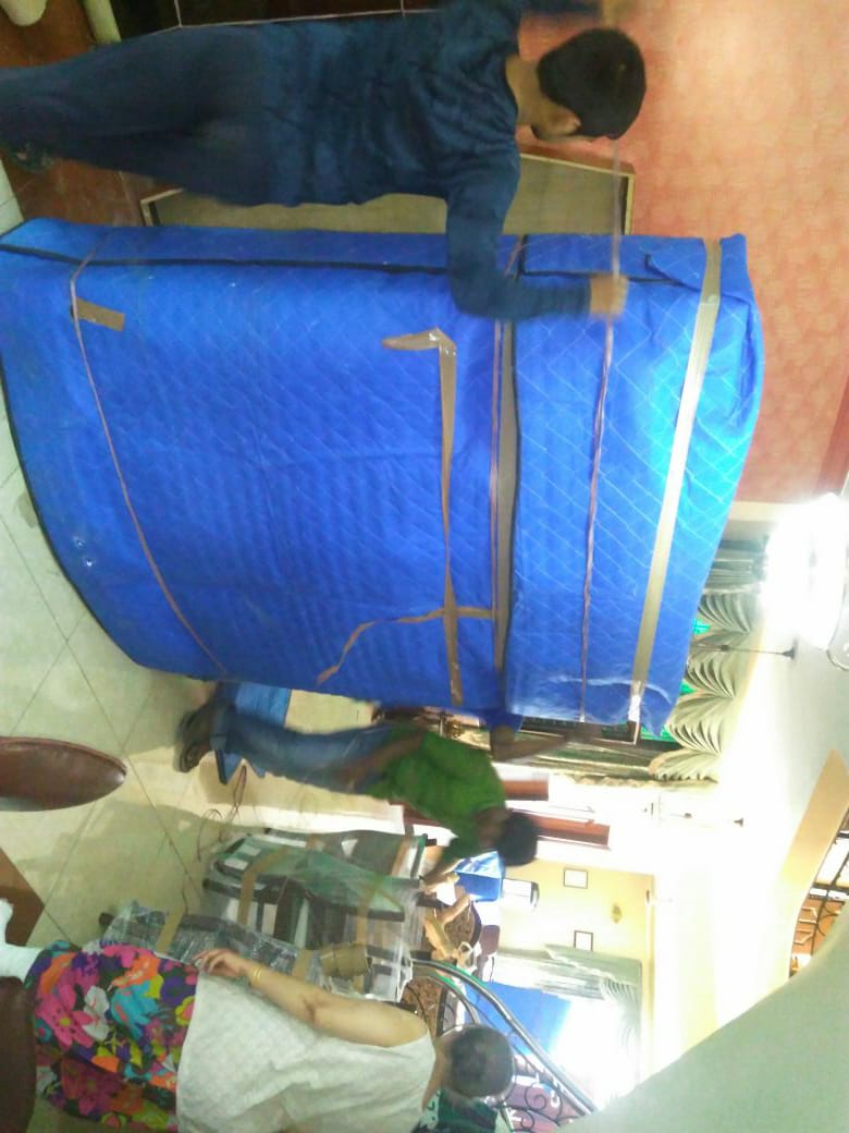 <br />
<b>Notice</b>:  Undefined variable: FetchPage in <b>/home/movingsolutions/public_html/company/home.php</b> on line <b>428</b><br />
<br />
<b>Notice</b>:  Trying to access array offset on value of type null in <b>/home/movingsolutions/public_html/company/home.php</b> on line <b>428</b><br />
 Slider