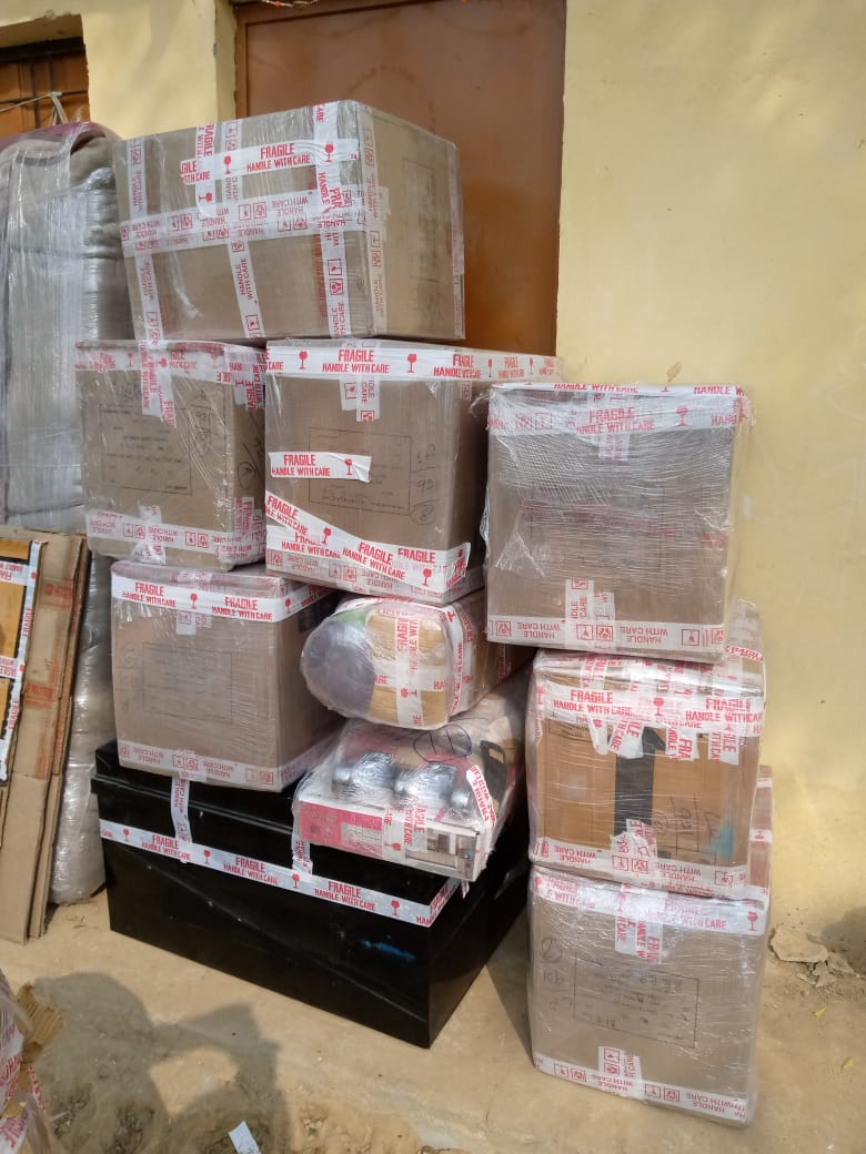 <br />
<b>Notice</b>:  Undefined variable: FetchPage in <b>/home/movingsolutions/public_html/company/home.php</b> on line <b>428</b><br />
<br />
<b>Notice</b>:  Trying to access array offset on value of type null in <b>/home/movingsolutions/public_html/company/home.php</b> on line <b>428</b><br />
 Slider