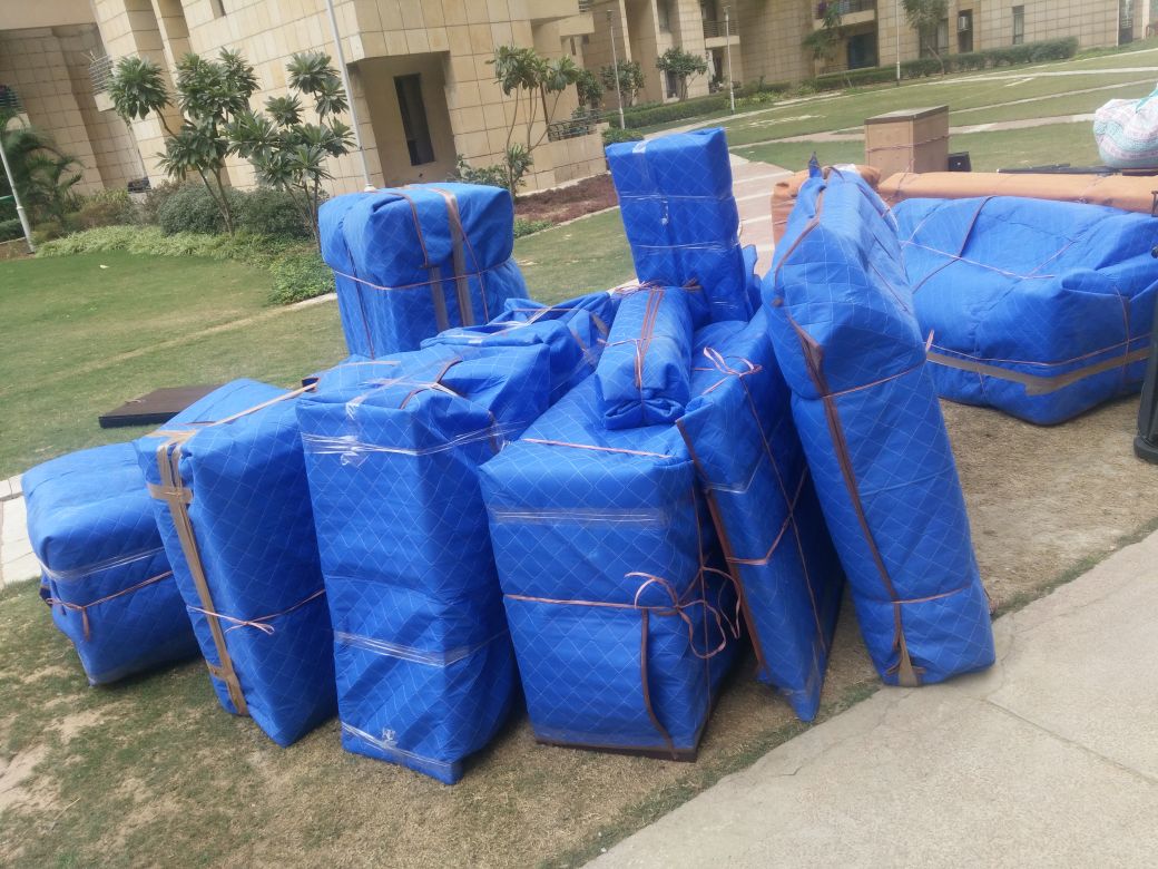 <br />
<b>Notice</b>:  Undefined variable: FetchPage in <b>/home/movingsolutions/public_html/company/home.php</b> on line <b>428</b><br />
<br />
<b>Notice</b>:  Trying to access array offset on value of type null in <b>/home/movingsolutions/public_html/company/home.php</b> on line <b>428</b><br />
 Slider