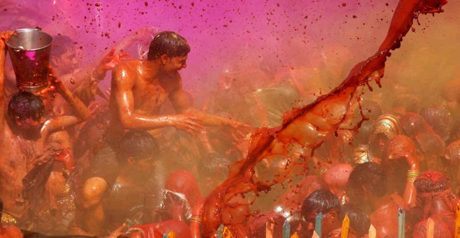 holi-celebration-varanasi