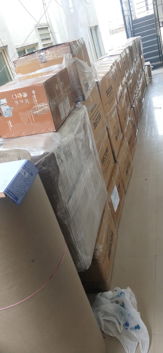 <br />
<b>Notice</b>:  Undefined variable: FetchPage in <b>/home/movingsolutions/public_html/company/home.php</b> on line <b>428</b><br />
<br />
<b>Notice</b>:  Trying to access array offset on value of type null in <b>/home/movingsolutions/public_html/company/home.php</b> on line <b>428</b><br />
 Slider