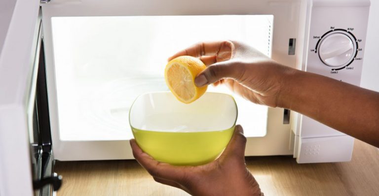 microwave-cleaning-before-diwali
