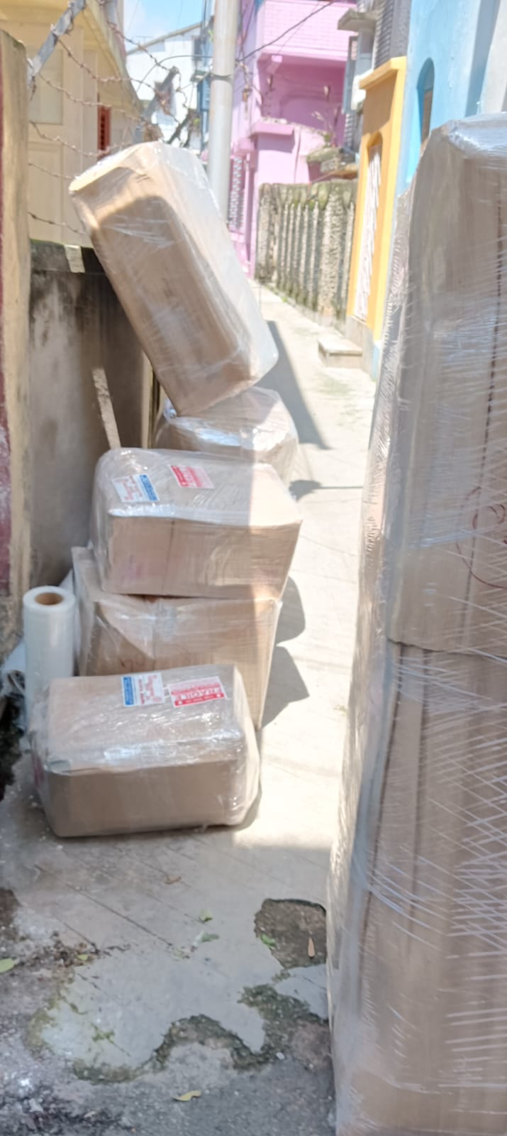 <br />
<b>Notice</b>:  Undefined variable: FetchPage in <b>/home/movingsolutions/public_html/company/home.php</b> on line <b>428</b><br />
<br />
<b>Notice</b>:  Trying to access array offset on value of type null in <b>/home/movingsolutions/public_html/company/home.php</b> on line <b>428</b><br />
 Slider