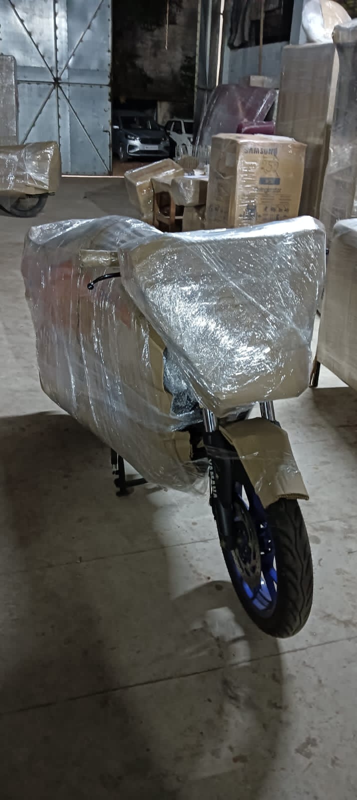 <br />
<b>Notice</b>:  Undefined variable: FetchPage in <b>/home/movingsolutions/public_html/company/home.php</b> on line <b>428</b><br />
<br />
<b>Notice</b>:  Trying to access array offset on value of type null in <b>/home/movingsolutions/public_html/company/home.php</b> on line <b>428</b><br />
 Slider