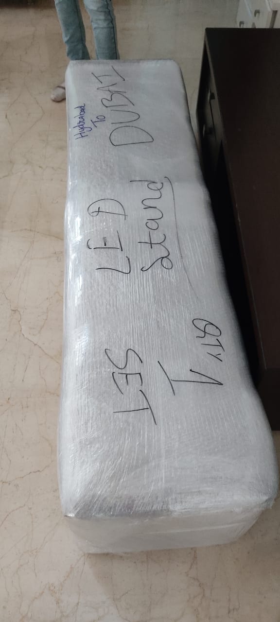 <br />
<b>Notice</b>:  Undefined variable: FetchPage in <b>/home/movingsolutions/public_html/company/home.php</b> on line <b>428</b><br />
<br />
<b>Notice</b>:  Trying to access array offset on value of type null in <b>/home/movingsolutions/public_html/company/home.php</b> on line <b>428</b><br />
 Slider