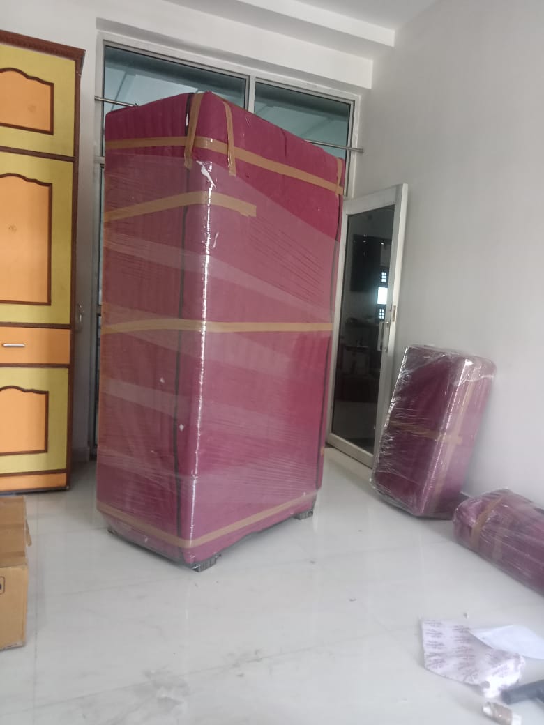 <br />
<b>Notice</b>:  Undefined variable: FetchPage in <b>/home/movingsolutions/public_html/company/home.php</b> on line <b>428</b><br />
<br />
<b>Notice</b>:  Trying to access array offset on value of type null in <b>/home/movingsolutions/public_html/company/home.php</b> on line <b>428</b><br />
 Slider