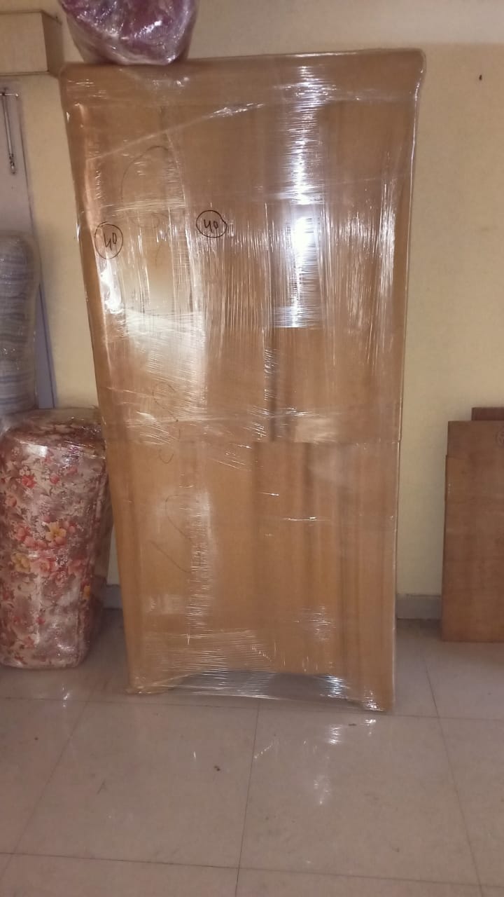 <br />
<b>Notice</b>:  Undefined variable: FetchPage in <b>/home/movingsolutions/public_html/company/home.php</b> on line <b>428</b><br />
<br />
<b>Notice</b>:  Trying to access array offset on value of type null in <b>/home/movingsolutions/public_html/company/home.php</b> on line <b>428</b><br />
 Slider