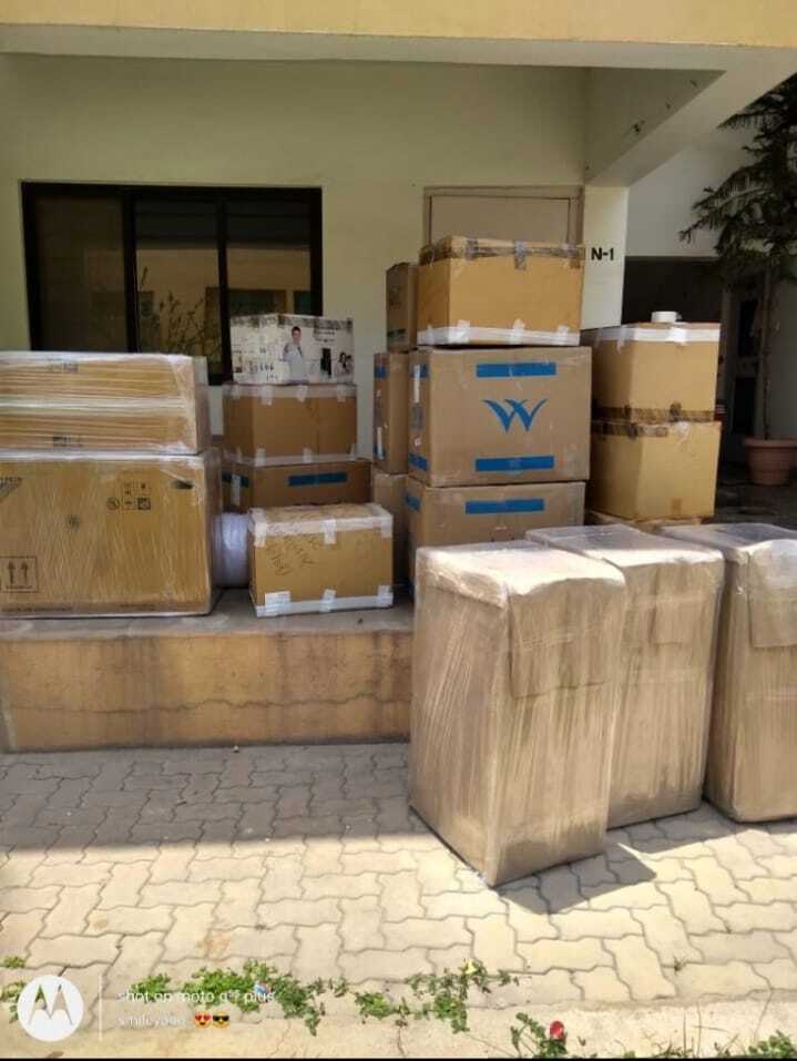 <br />
<b>Notice</b>:  Undefined variable: FetchPage in <b>/home/movingsolutions/public_html/company/home.php</b> on line <b>428</b><br />
<br />
<b>Notice</b>:  Trying to access array offset on value of type null in <b>/home/movingsolutions/public_html/company/home.php</b> on line <b>428</b><br />
 Slider