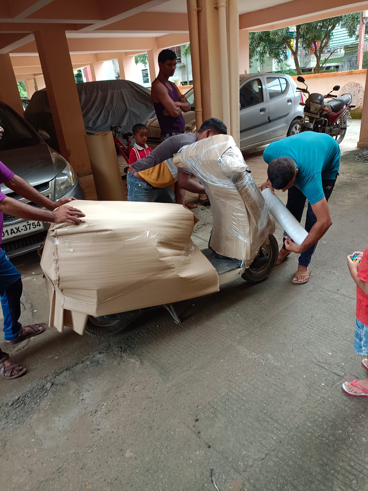 <br />
<b>Notice</b>:  Undefined variable: FetchPage in <b>/home/movingsolutions/public_html/company/home.php</b> on line <b>428</b><br />
<br />
<b>Notice</b>:  Trying to access array offset on value of type null in <b>/home/movingsolutions/public_html/company/home.php</b> on line <b>428</b><br />
 Slider