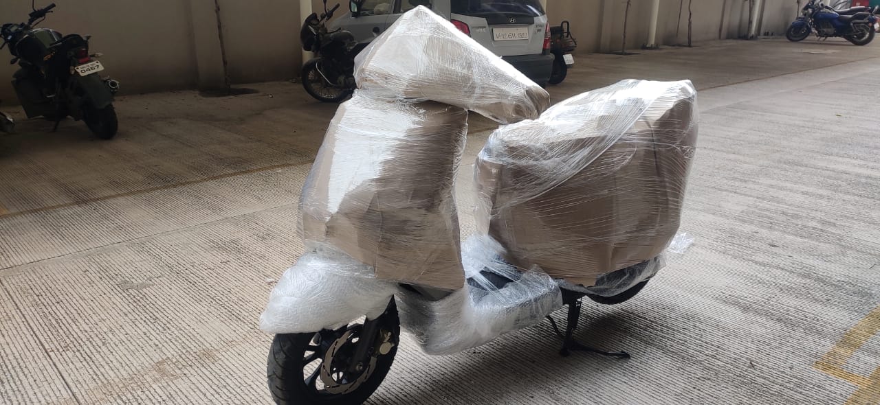 <br />
<b>Notice</b>:  Undefined variable: FetchPage in <b>/home/movingsolutions/public_html/company/home.php</b> on line <b>428</b><br />
<br />
<b>Notice</b>:  Trying to access array offset on value of type null in <b>/home/movingsolutions/public_html/company/home.php</b> on line <b>428</b><br />
 Slider