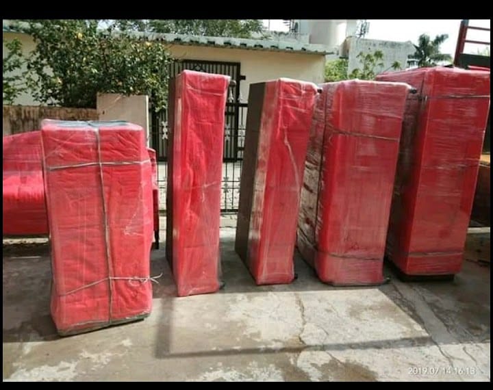 <br />
<b>Notice</b>:  Undefined variable: FetchPage in <b>/home/movingsolutions/public_html/company/home.php</b> on line <b>428</b><br />
<br />
<b>Notice</b>:  Trying to access array offset on value of type null in <b>/home/movingsolutions/public_html/company/home.php</b> on line <b>428</b><br />
 Slider