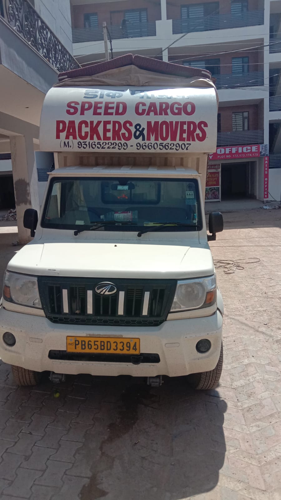 <br />
<b>Notice</b>:  Undefined variable: FetchPage in <b>/home/movingsolutions/public_html/company/home.php</b> on line <b>428</b><br />
<br />
<b>Notice</b>:  Trying to access array offset on value of type null in <b>/home/movingsolutions/public_html/company/home.php</b> on line <b>428</b><br />
 Slider