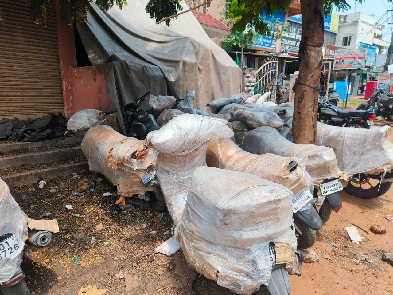 <br />
<b>Notice</b>:  Undefined variable: FetchPage in <b>/home/movingsolutions/public_html/company/home.php</b> on line <b>428</b><br />
<br />
<b>Notice</b>:  Trying to access array offset on value of type null in <b>/home/movingsolutions/public_html/company/home.php</b> on line <b>428</b><br />
 Slider