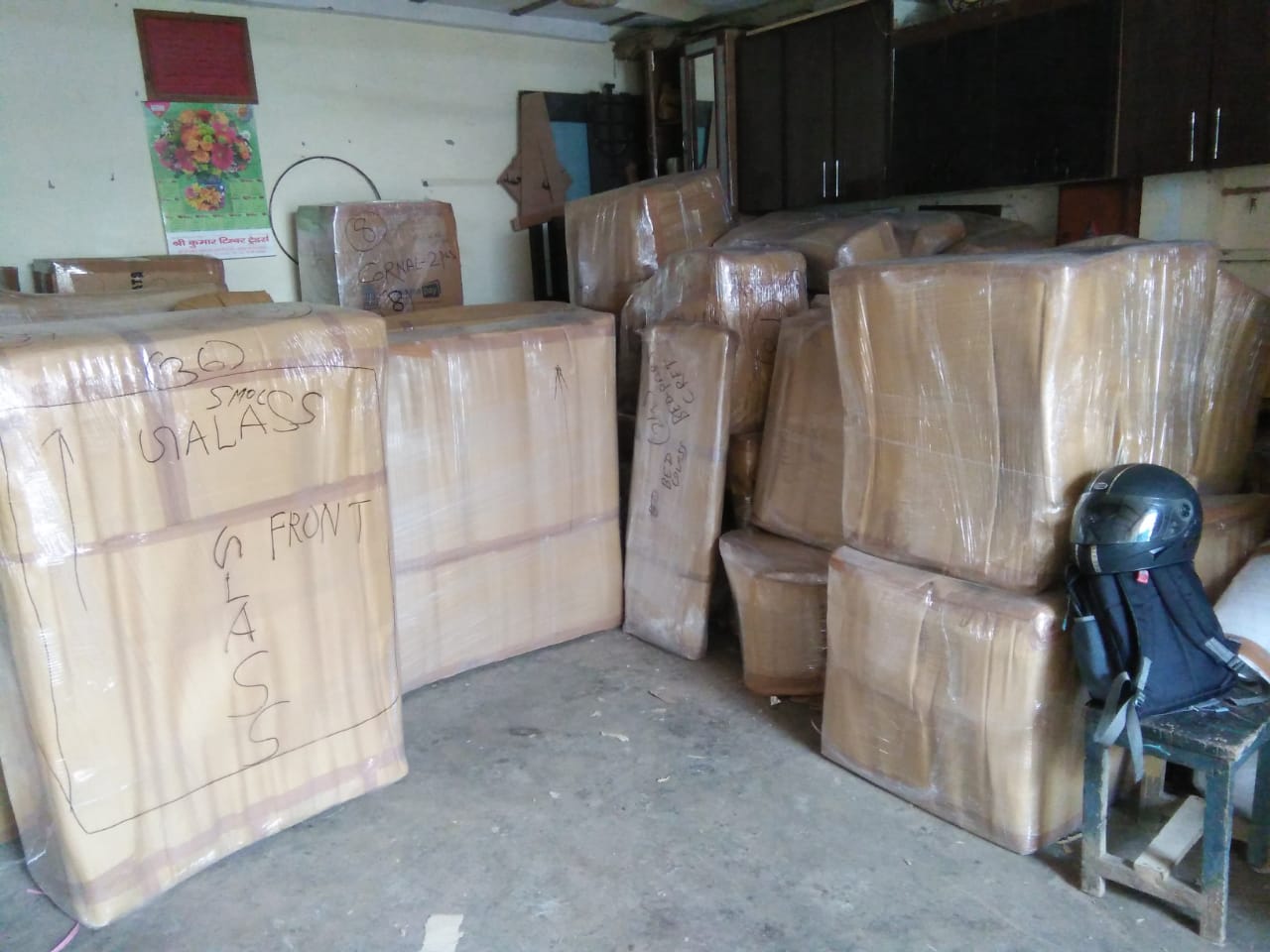 <br />
<b>Notice</b>:  Undefined variable: FetchPage in <b>/home/movingsolutions/public_html/company/home.php</b> on line <b>428</b><br />
<br />
<b>Notice</b>:  Trying to access array offset on value of type null in <b>/home/movingsolutions/public_html/company/home.php</b> on line <b>428</b><br />
 Slider