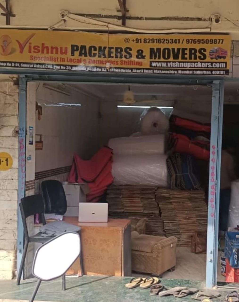 <br />
<b>Notice</b>:  Undefined variable: FetchPage in <b>/home/movingsolutions/public_html/company/home.php</b> on line <b>102</b><br />
<br />
<b>Notice</b>:  Trying to access array offset on value of type null in <b>/home/movingsolutions/public_html/company/home.php</b> on line <b>102</b><br />
 Banner