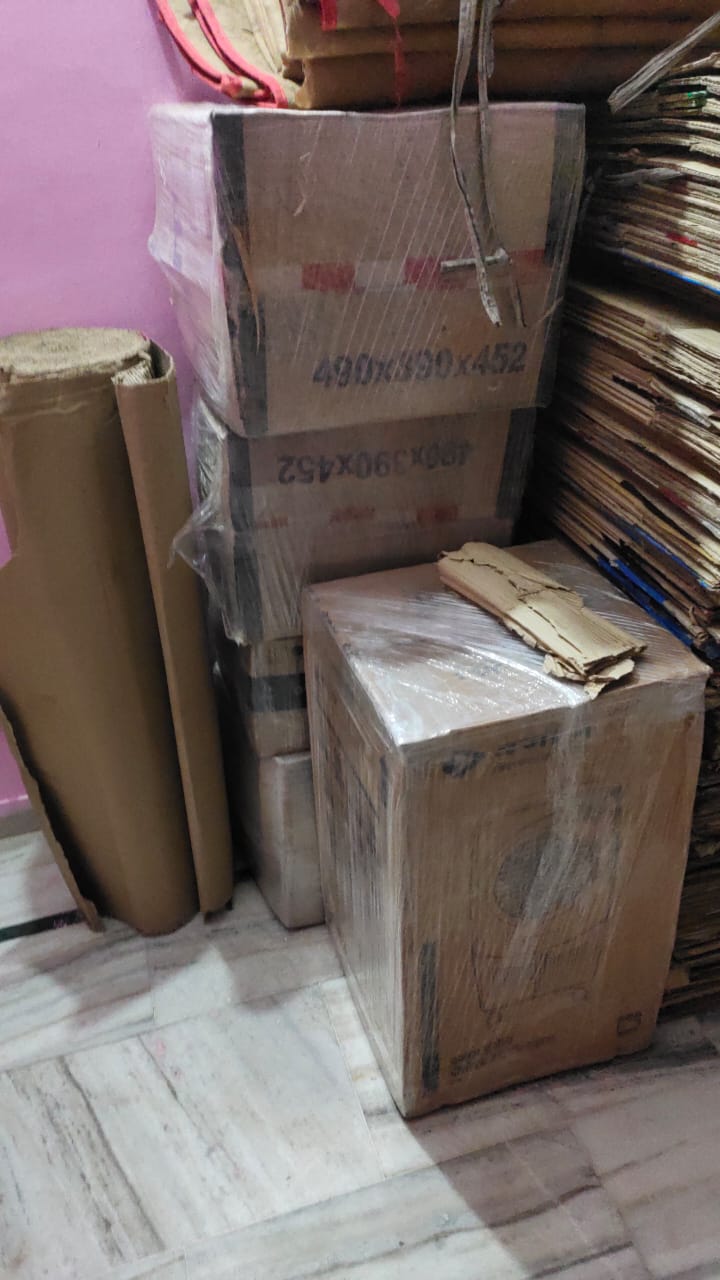 <br />
<b>Notice</b>:  Undefined variable: FetchPage in <b>/home/movingsolutions/public_html/company/home.php</b> on line <b>428</b><br />
<br />
<b>Notice</b>:  Trying to access array offset on value of type null in <b>/home/movingsolutions/public_html/company/home.php</b> on line <b>428</b><br />
 Slider