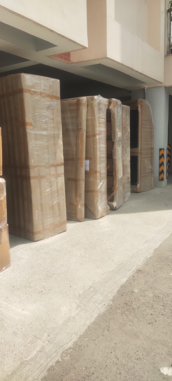 <br />
<b>Notice</b>:  Undefined variable: FetchPage in <b>/home/movingsolutions/public_html/company/home.php</b> on line <b>428</b><br />
<br />
<b>Notice</b>:  Trying to access array offset on value of type null in <b>/home/movingsolutions/public_html/company/home.php</b> on line <b>428</b><br />
 Slider