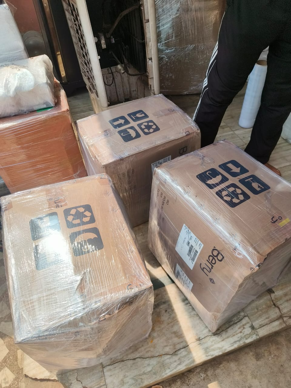 <br />
<b>Notice</b>:  Undefined variable: FetchPage in <b>/home/movingsolutions/public_html/company/home.php</b> on line <b>102</b><br />
<br />
<b>Notice</b>:  Trying to access array offset on value of type null in <b>/home/movingsolutions/public_html/company/home.php</b> on line <b>102</b><br />
 Banner